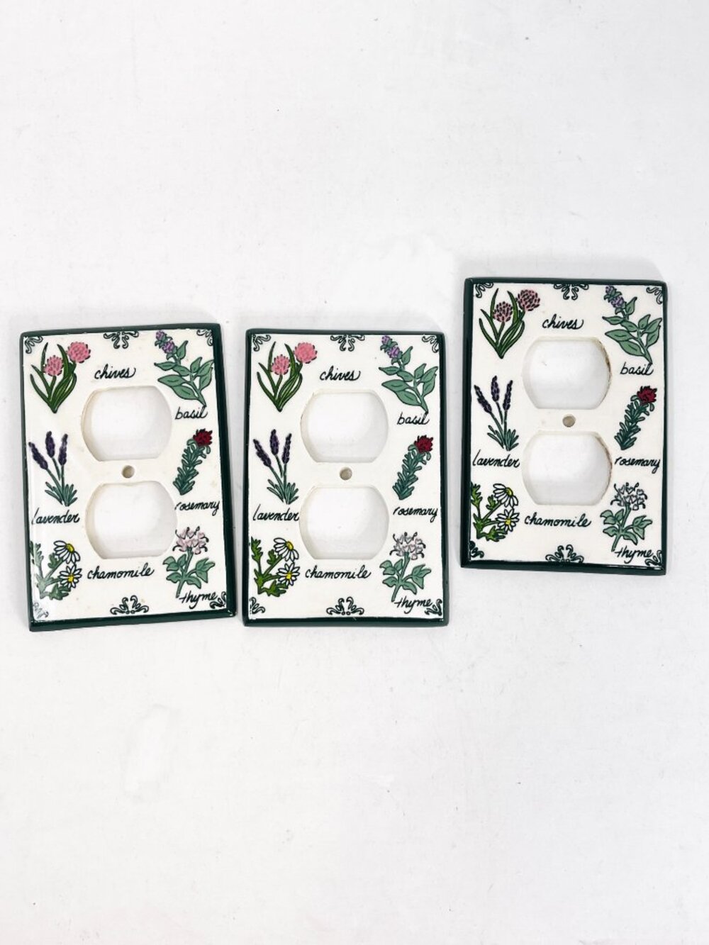 [3] VTG Now That's A Switch Ceramic Outlet Cover HERBS Chives Basil Chamomile